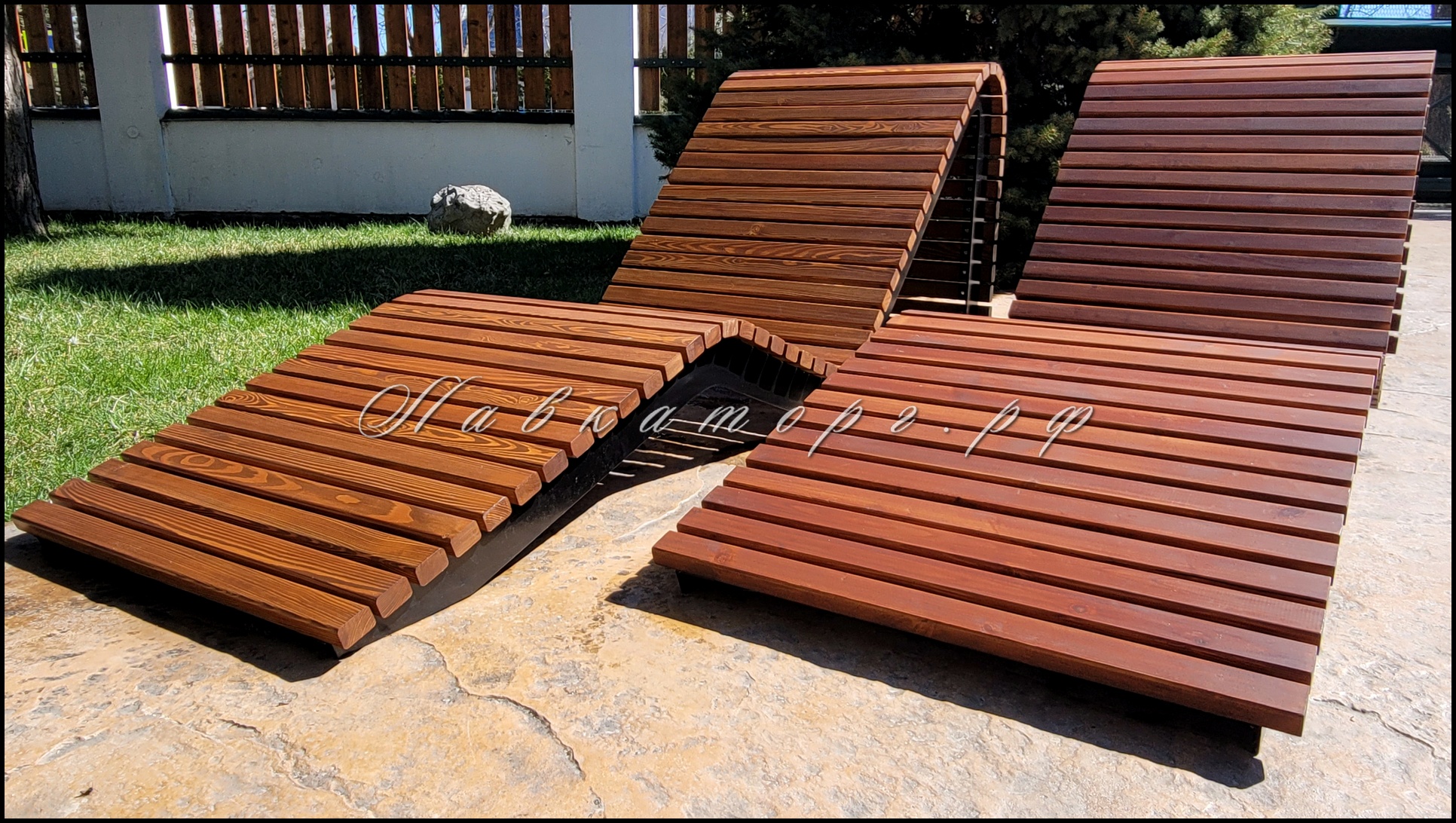 Шезлонги парковые