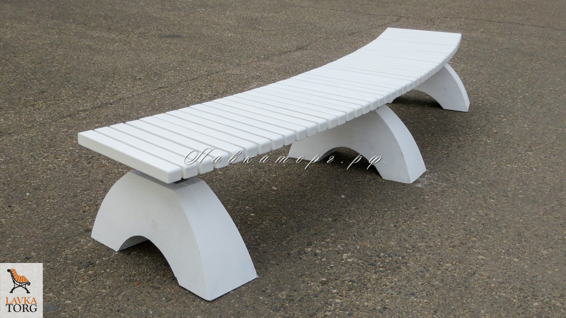 Скамейки радиусные СБл-рБ на бетоне без спинки