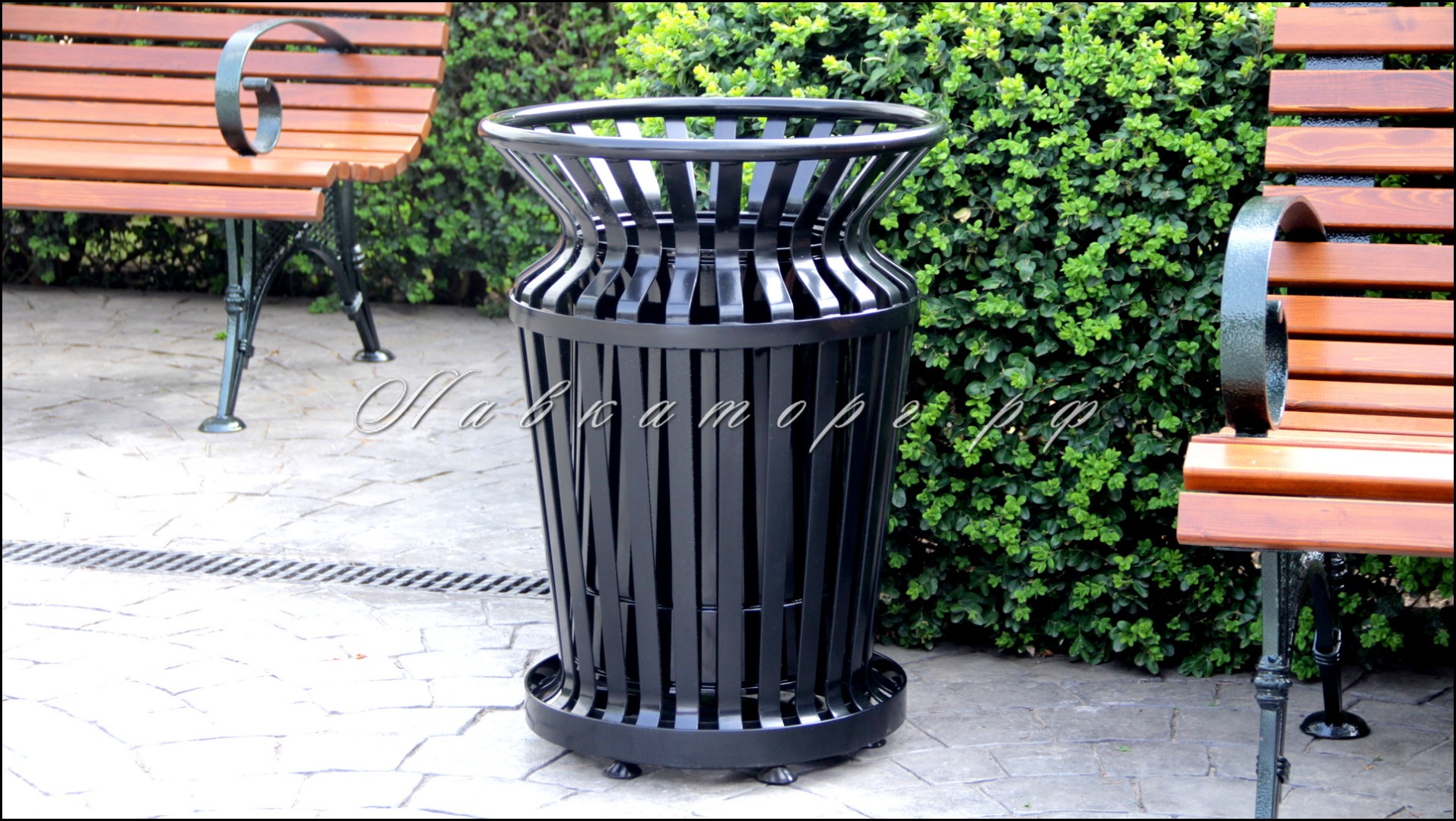 Урны парковые классической формы, металлические УМ-1